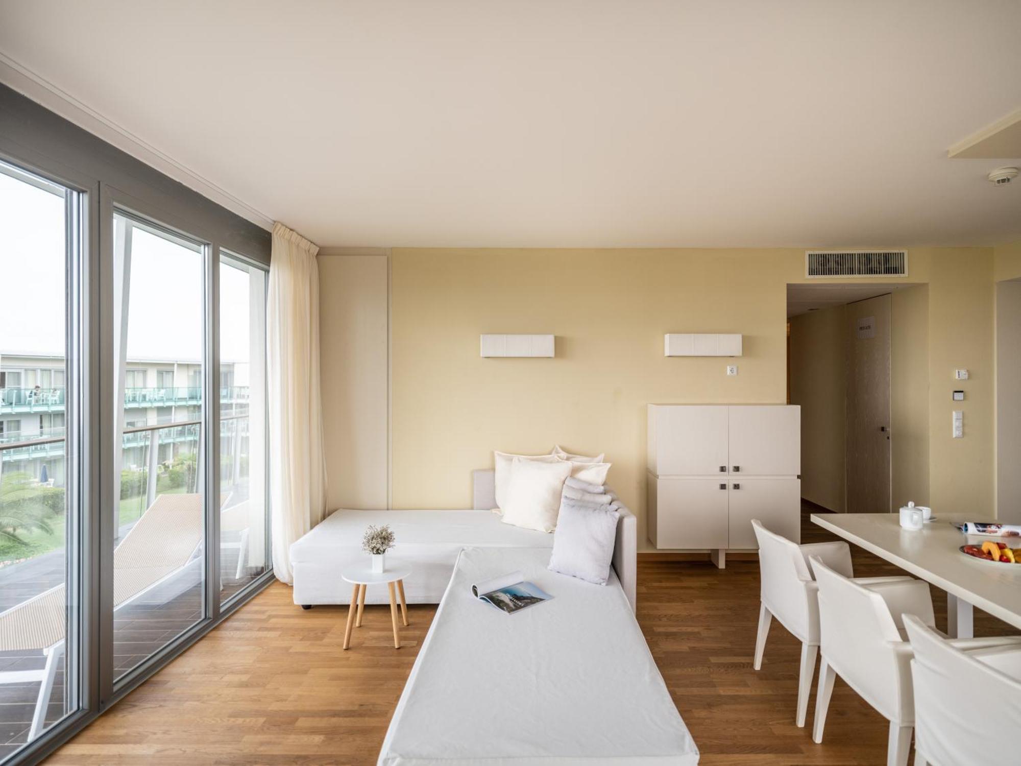 Falkensteiner Residences Senia بيتريتْشاني المظهر الخارجي الصورة
